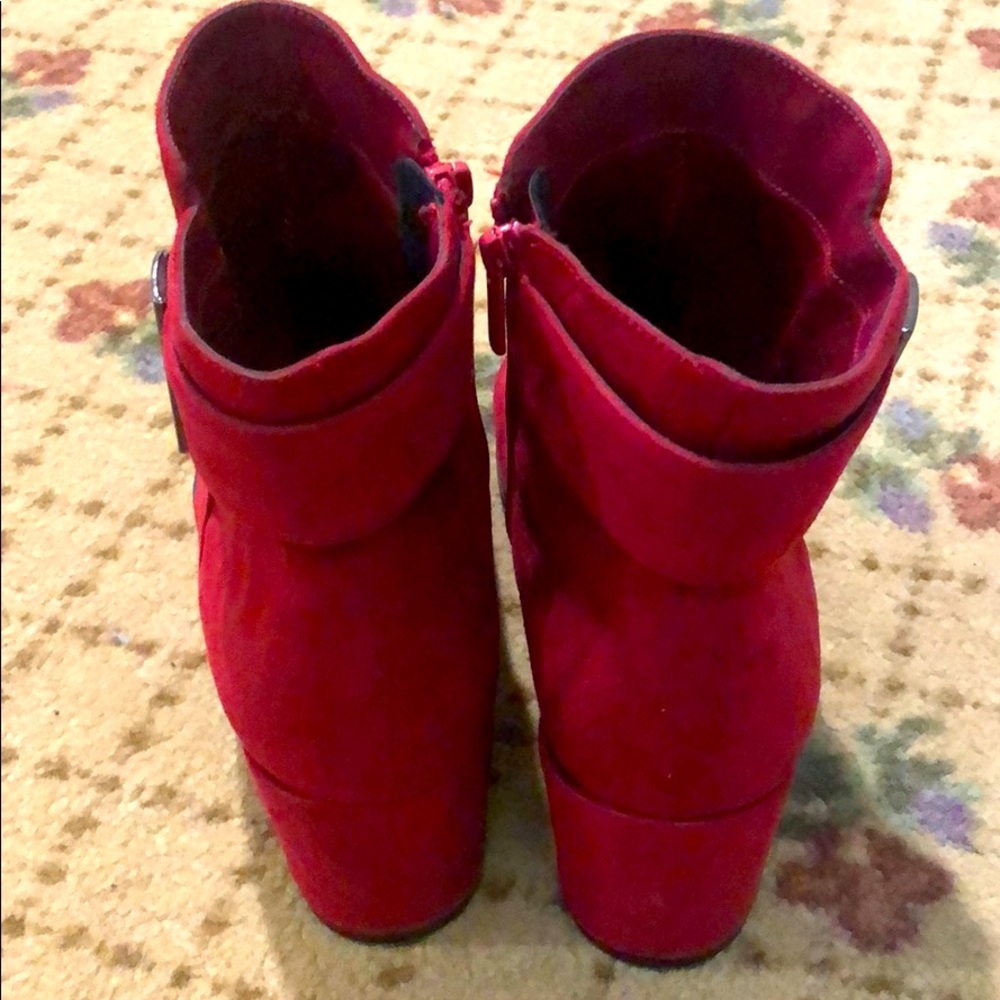 Boots - Picture 3 of 3